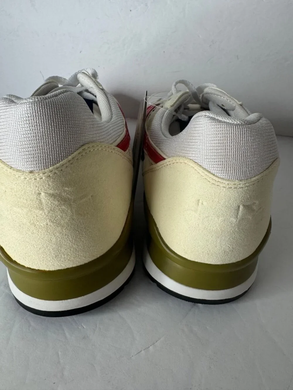 Diadora mens intrepid